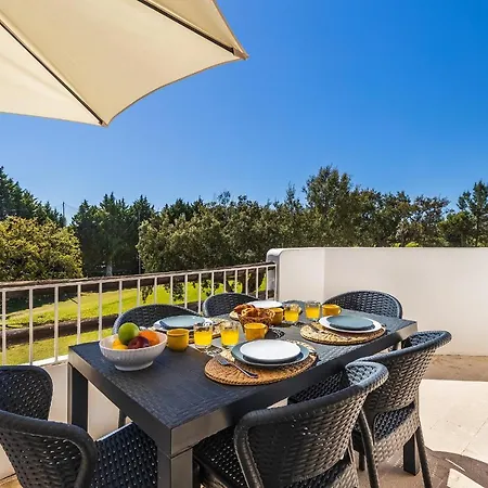 Portes Balaia Golf 公寓 *