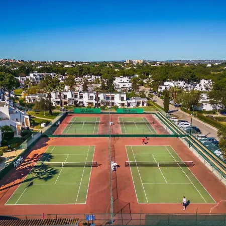 Portes Balaia Golf 公寓 *