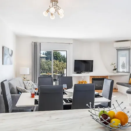 Portes Balaia Golf 公寓